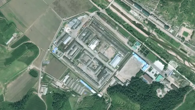 Спутник аркылуу тартылган сүрөттөрдөгү түзөтүү лагери