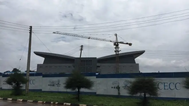 A ka na-arụ ọrụ n'ọdọ ụgbọelu nke Enugwu