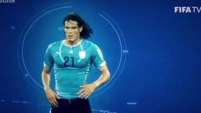 كيف يعمل جهاز فيفا لتعقب أداء اللاعبين؟