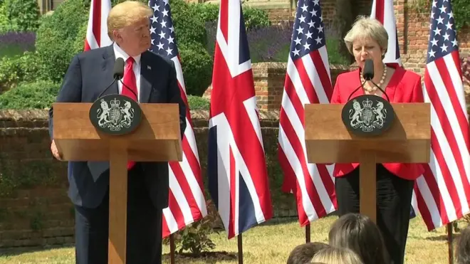 دونالد ترامب وتريزا ماي