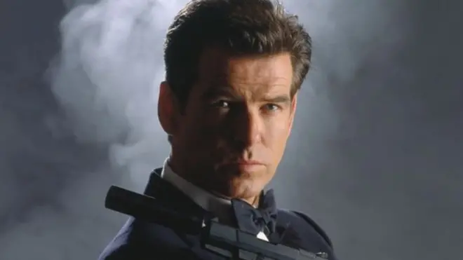 Пірс Броснан зіграв Бонда чотири рази в період між 1995 і 2002 роками.