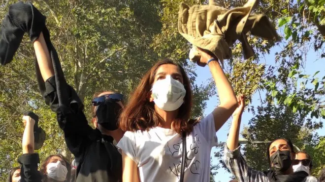 महिला प्रदर्शनकारी