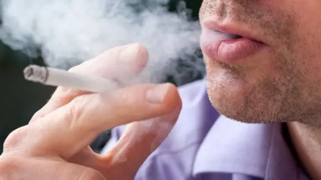 如果是男性煙民，每天抽一根煙會使冠心病危險增加48%；中風危險為25%。女性更糟。