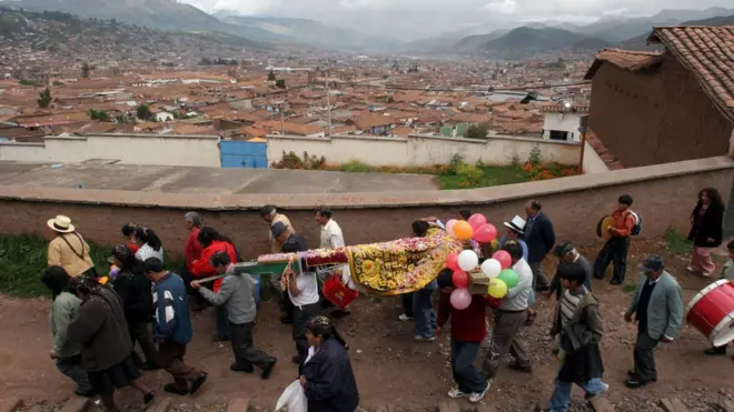 До прихода испанцев в XVI веке Куско был столицей Империи инков