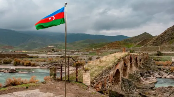 Xudafərin körpüsü