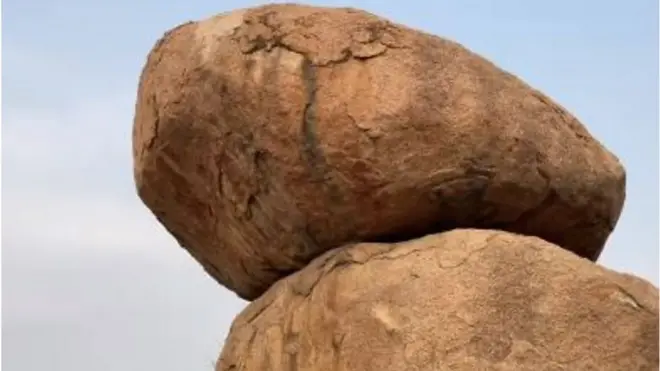 ఖాజగూడ రాక్స్