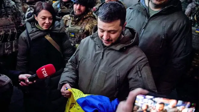 Президент Зеленскийнинг айтишича, Украина учун ҳар ой мудофаа харажатлари тахминан 5 миллиард долларни ташкил қиляпти.