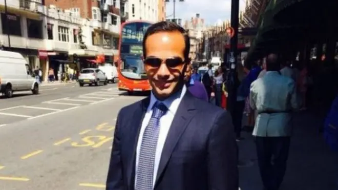 Ông Papadopoulos cho biết phía Nga đang nắm giữ những tài liệu "gây bất lơi" cho bà Hillary Clinton.
