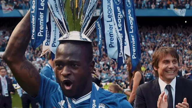 Cheesliirraa kilaboota birootti ergisaan naanna'aa kan ture Moosis, amma taphataa ciccimoo kilabichaa keessaa tokko dha.