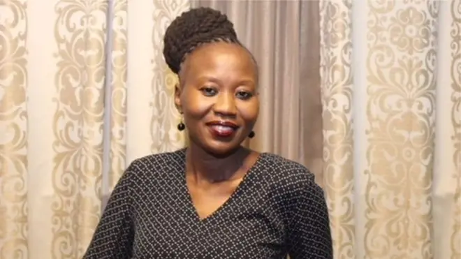 Akombe waxay ka mid ahayd xubnaha ugu sareeya guddiga IEBC