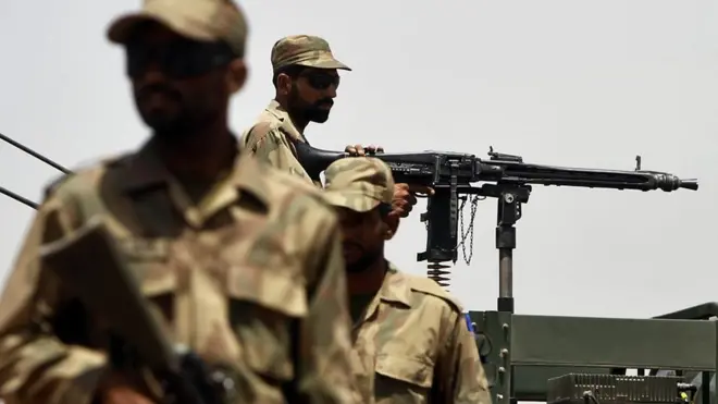 پاکستان ملک میں اٹھائیسویں آئینی ترمیم کے بعد فوجی عدالتوں کی مدت میں دو سال کی توسیع کا امکان ہے اس سے پہلے دو سال تک کام کرنے والی ان فوجی عدالتوں کی کارکردگی پر ایک نظر