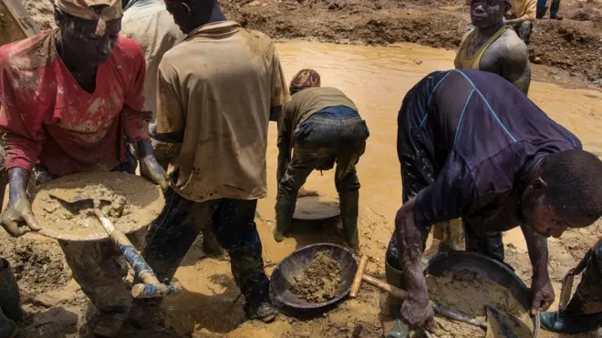 Enwela ọtụtụ ihe mberede n'ogige ngwupụta ọlaedo na Ghana.