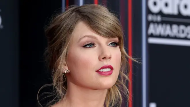 Taylor Swift pidió el voto para los demócratas Phil Bredesen (Senado) y Jim Cooper (Cámara de Representantes) en Tennessee.