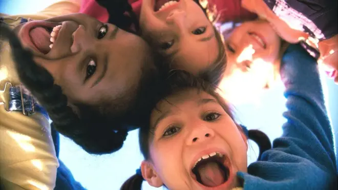 El enfoque holandés de crianza de los hijos se puede resumir como "una vuelta a lo más básico".