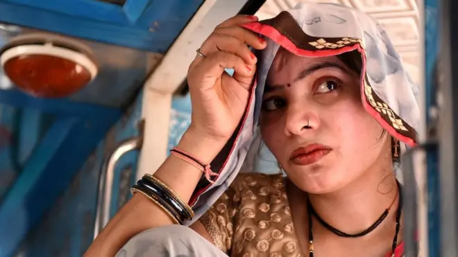 गुजरात में बिहारियों की पिटाई