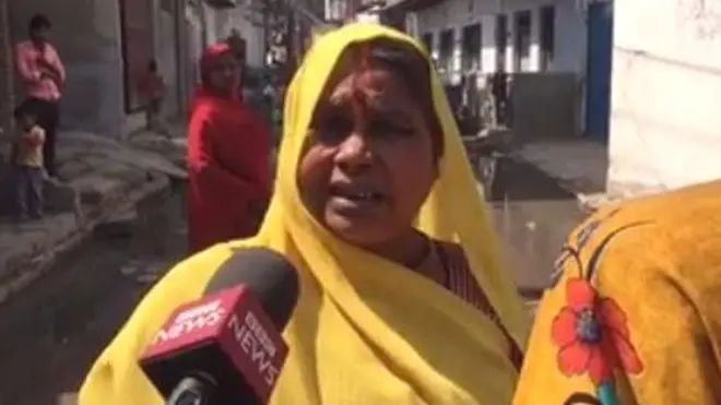 बीबीसी हिंदी ने बनारस के शिवपुरवा निरालानगर इलाक़े के लोगों के साथ फ़ेसबुक लाइव किया.