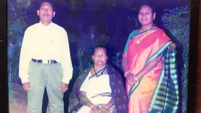 తల్లితో ద్రౌపది ముర్ము