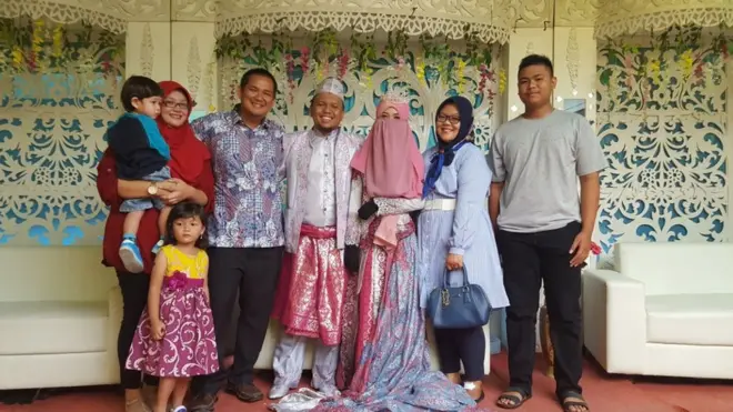 Pernikahan pendiri ayopoligami.com dan salah satu anggotanya, Wulandari Septi Amanah pada Minggu (10/09)