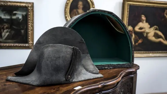 Наполеон славився своїми "двоуголками"