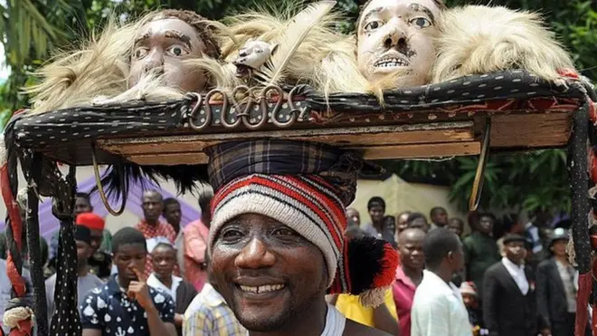 Ndị na-akụ igba na-apụta na mmemme ọbụla n'ala Igbo.