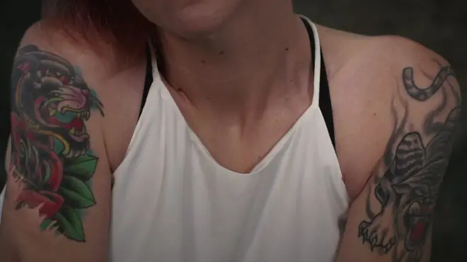 รอยสักบนแขนผู้หญิง