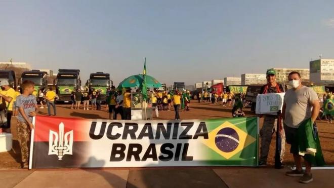 'Ulcraniza Brasil', diz faixagemix casinoprotesto da extrema direitagemix casinoBrasília
