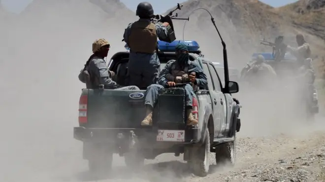 طالبانو د کندز په قلعه زال ولسوالۍ کې د سرحدي پولیسو پر یوې پوستې برید کړی