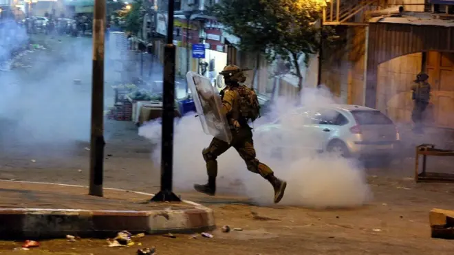 Kudüs'de yaşananlar İsrail işgali altındaki Batı Şeria'nın El Halil kentinde bugün de protesto edildi