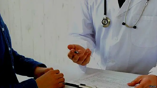 'ඔලු දෙකක් තියෙන කොට කොයි ඔලුව කියන විදියට වැඩ කරන්නද කියන ගැටලුව කඳට එනවා.'