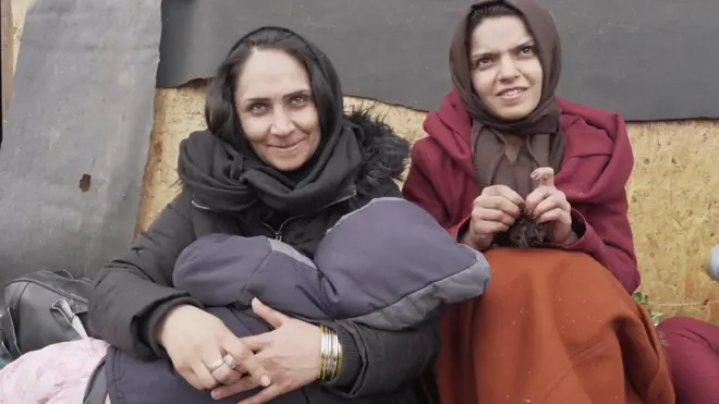 ู้ผู้หญิง 2 คน