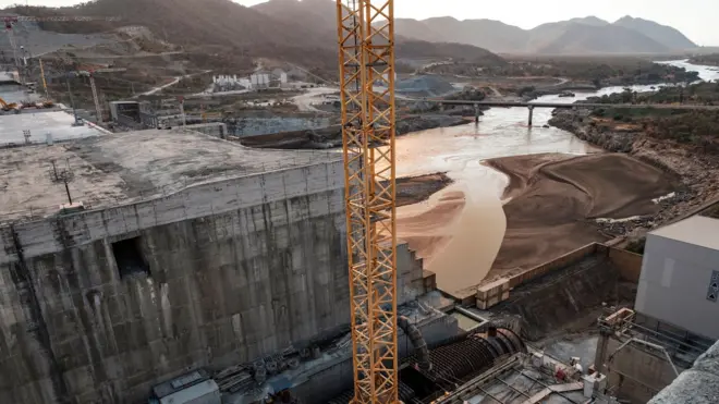 تكلف سد النهضة أربعة مليارات دولار