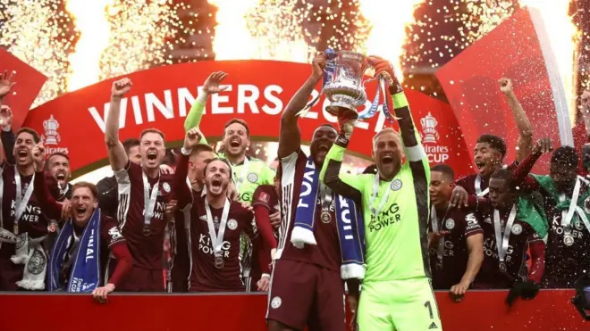 "Лестер Сити" празднует победу