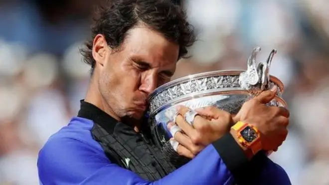 رفائل نڈال نے دسویں بار فرنچ اوپن جیت کر اپنے گرینڈ سلیم کی تعداد 15 کرلی ہے