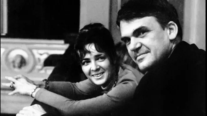 كونديرا وزوجته