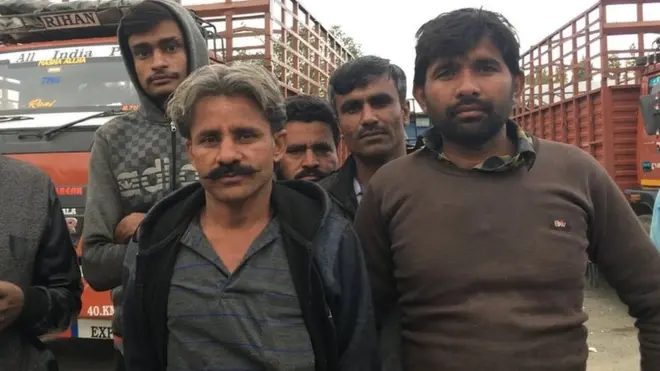 शोपियां की फल मंडी में जोधपुर से ट्रक लेकर आए चालक पारस राम