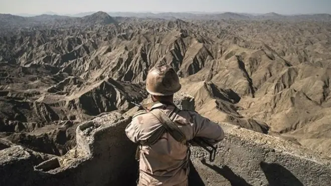 ایران ادعای 'انداختن مهاجران افغان به رودخانه' را تکذیب کرد