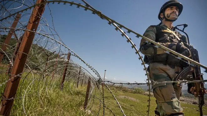 భారత్, పాక్‌ల మధ్య ఉన్న నియంత్రణ రేఖ