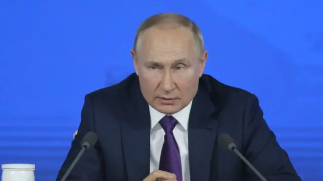 به گفته سخنگوی دولت روسیه پوتین اموالی در خارج از کشور ندارد که مشمول تحریم شود