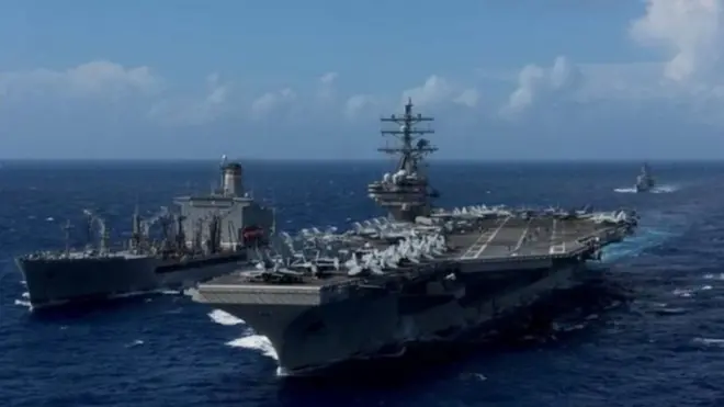 الطائرة كانت تقل ركابا إلى حاملة الطائرات "يو إس إس رونالد ريغن"