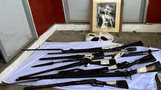 काठमाण्डू उपत्यका एकीकरण गर्दा पृथ्वी नारायण शाहले प्रयोग गरेका हतियार गद्दी बैठकमा माघ महिना भित्रै सर्वसाधरणका लागि राखिँदै छ। उनले कस्ता कस्ता हतियार प्रयोग गरेका थिए? एक भिडिओ।