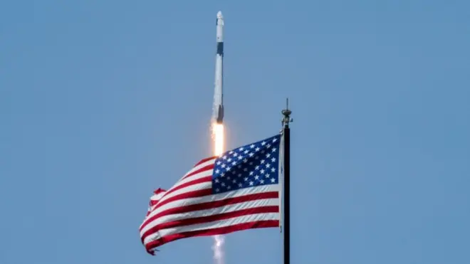 Ракета Falcon вивела на орбіту 143 супутника