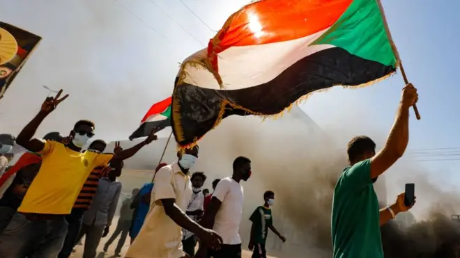 متظاهرون في السودان