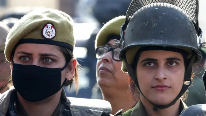 पैरामिलिट्री फोर्स