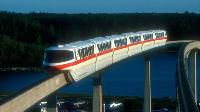 Los monorrieles quedaron confinados a los parques temáticos y los aeropuertos.