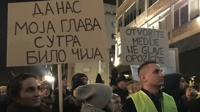 Protest ”Stop krvavim košuljama”