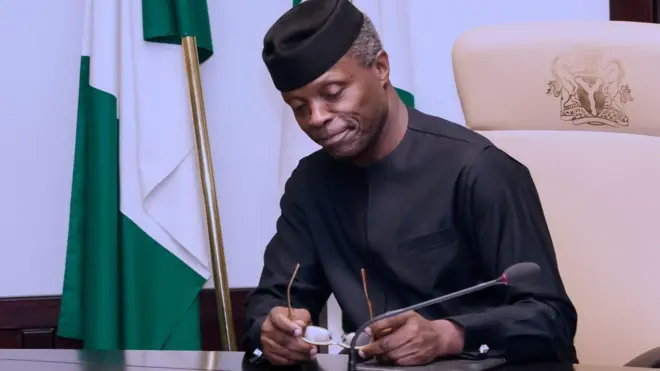Osote onyeisiala Yemi Osibanjo,onye ụkọchụkwụ ụka 'Redeem' bụ Ọkammụta iwu