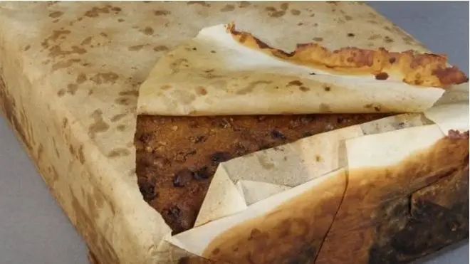 สภาพอากาศอันเยือกแข็งของทวีปแอนตาร์กติกาได้ช่วยรักษาฟรุ๊ตเค้กนี้ ซึ่งนักวิจัยระบุว่ายังอยู่ในสภาพที่ดีเยี่ยม