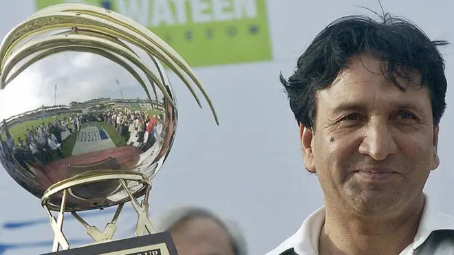 مشہور زمانہ لیگ سپنر عبدالقادر