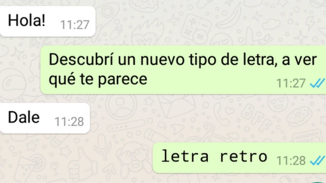 Captura de pantalla de una conversación en WhatsApp usando el nuevo tipo de letra
