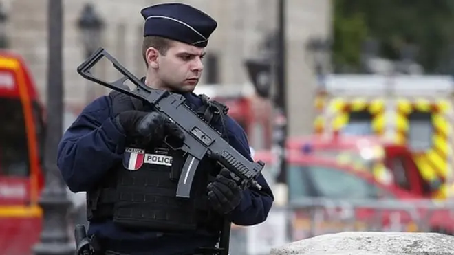 Полицейский